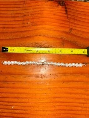 Classic White Pearl Bracelet with Silver Accents